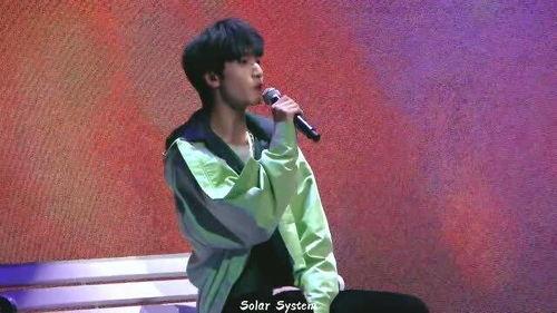 严浩翔恋情爆料最新消息,神秘女友身份揭晓，细节揭秘引热议